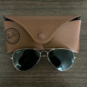 Ray-ban aviator sunglasses